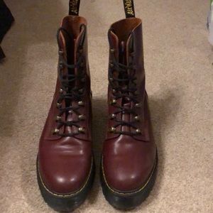 Dr. Martens Leona in Cherry Red